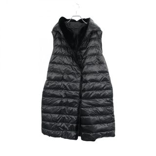 Max Mara（ダウンベスト）のフリマアイテム一覧