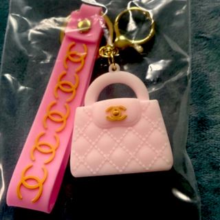 CHANEL（キーホルダー）のフリマアイテム一覧