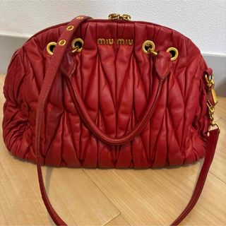 MIU MIU（バッグ ・ レッド/赤色系）のフリマアイテム一覧