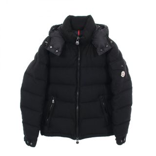 MONCLER（メンズ）のフリマアイテム一覧