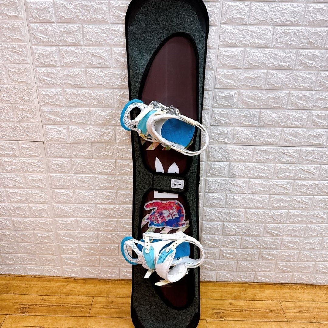 デスレーベル フラワー スノーボード ビンディング付 138cm セット