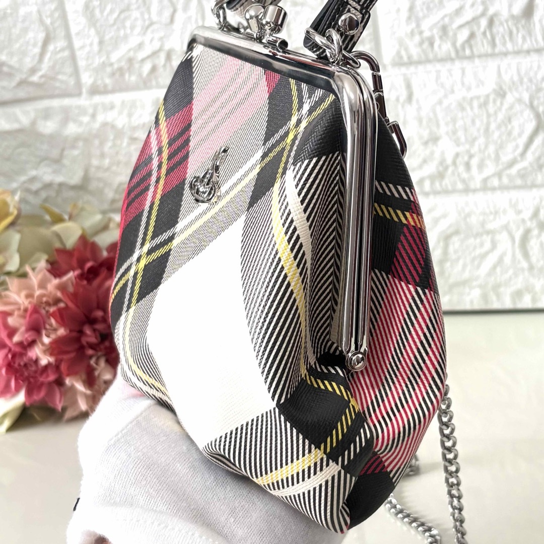 vivienne westwoodチェック柄 ボディバッグ ピンク系 ヴィヴィアン