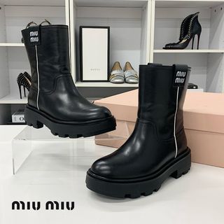 MIU MIU（ブーツ）のフリマアイテム一覧