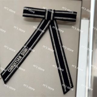 Christian Dior（バレッタ/ヘアクリップ）のフリマアイテム一覧