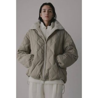 TAION - TAION EXTRA 裾ファー 付 ダウンジャケット オフホワイト Lの