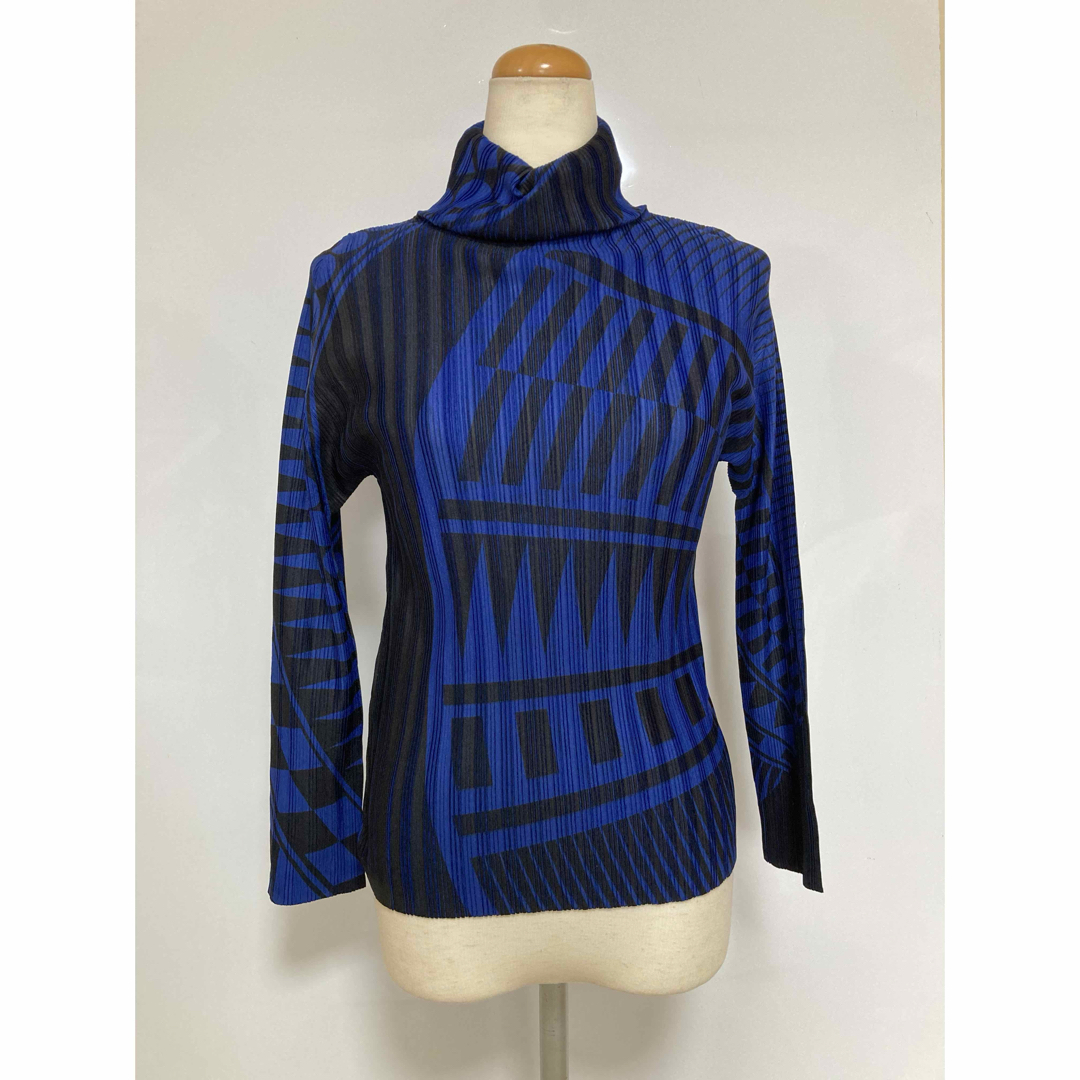 大きい L プリーツプリーズ イッセイミヤケ タートル カットソー 紺