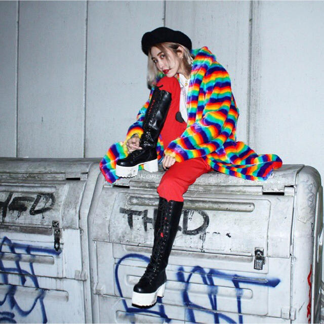 KOBINAI レインボーファーコートの通販 by zoz｜ラクマ