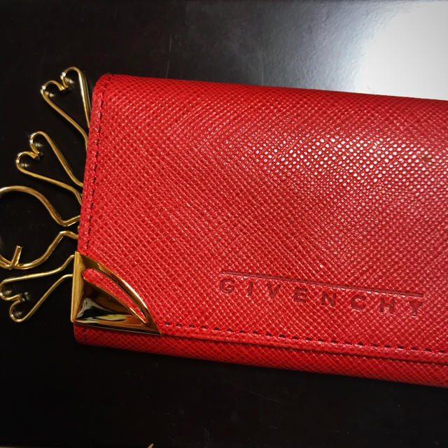 GIVENCHY - 未使用 ジバンシー キーケース ワインレッドの通販 by