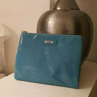 MIU MIU（ノベルティグッズ）のフリマアイテム一覧