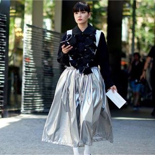 COMME des GARCONS（スカート ・ シルバー/銀色系）のフリマアイテム一覧