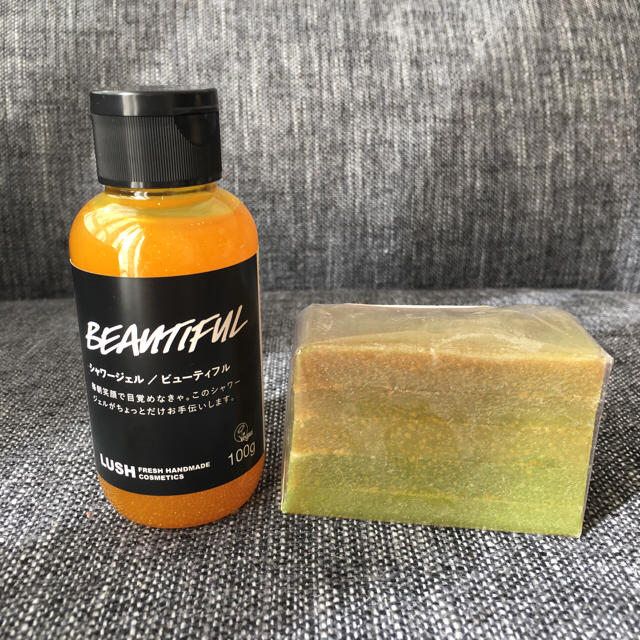 LUSH - 廃盤☆LUSHボディージェル&ソープセット☆限定アイテムの通販