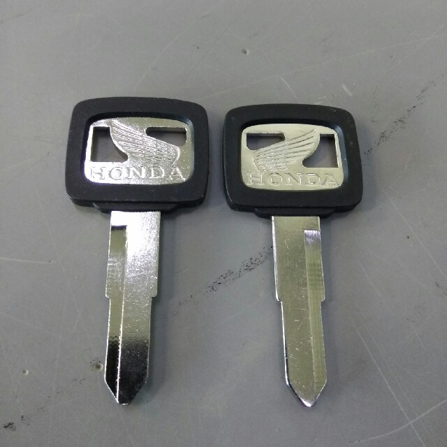 ウルス‼️ HONDA CBXブランクキー 当時物 ウルス‼️ HONDA CBXブランク