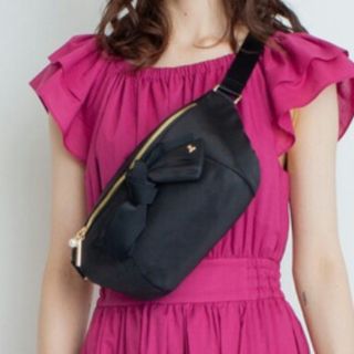 LANVIN en Bleu（ボディバッグ/ウエストポーチ）のフリマアイテム一覧