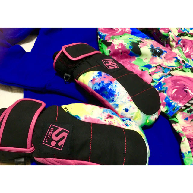 スキー・スノーボードウェアセット（パンツ・ジャケット・グローブ