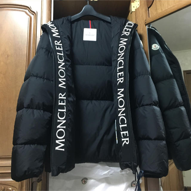 MONCLER - 新作 モンクレール ダウンの通販 by パンダ's shop