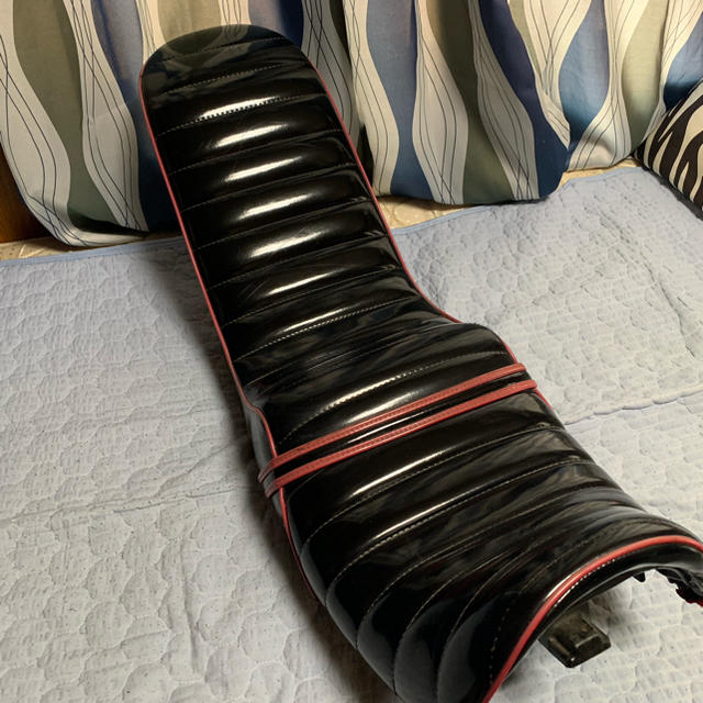 ホンダ - cb400sf nc31 三段シート 赤黒の通販 by a｜ホンダならラクマ