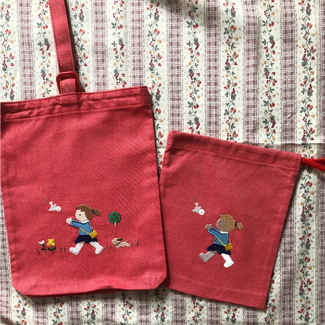 familiar - ファミリアシューズケース&巾着の通販 by クロ's shop