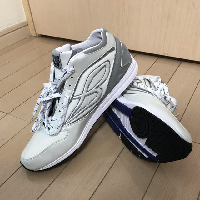 BEMOLOビモロ・ベロ/クォーターカットマルチ27.5cmホワイト×グレーの