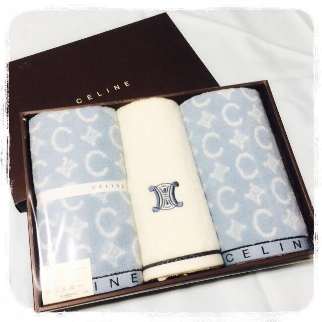CELINE - セリーヌ フェイスタオル3枚セットの通販 by ありがとうご