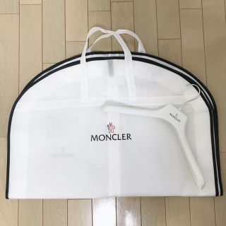 MONCLER（ショップ袋）のフリマアイテム一覧