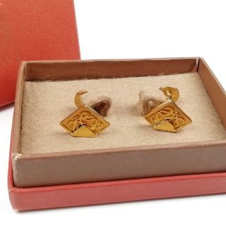 LOEWE（カフリンクス）のフリマアイテム一覧