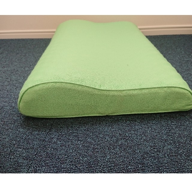 1tu6 断捨離中 新品✨ すややかD.C.Version1 整体枕 すややか D.C.