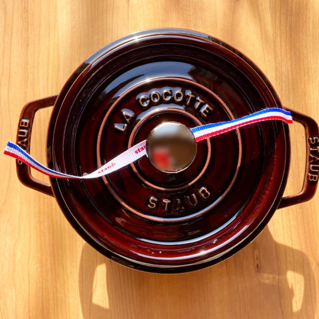 STAUB - 【廃盤色】Staub ココットラウンド 20cm オーベルジン ナスの