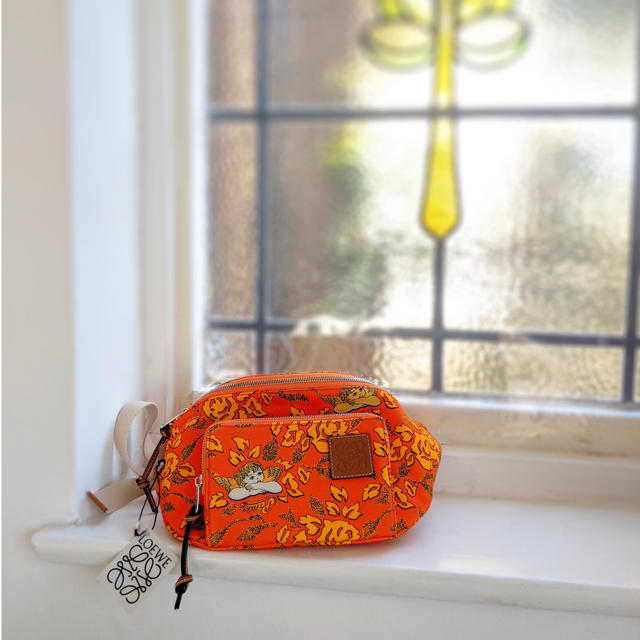 LOEWE - 残り1【新品】LOEWE パウラズイビザ コラボ ボディバッグ