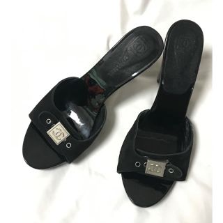 CHANEL（ミュール ・ シルバー/銀色系）のフリマアイテム一覧