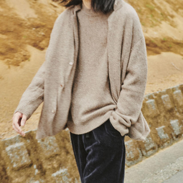 COMOLI - 新品 COMOLI 20秋冬 新作 カシミヤ クルーネックニット