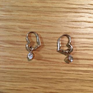 Courreges（ピアス）のフリマアイテム一覧