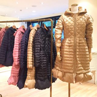 Chesty（フリル ・ ダウンコート）のフリマアイテム一覧