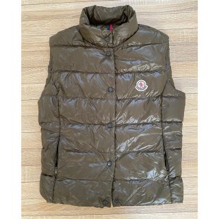MONCLER（ダウンベスト ・ グリーン・カーキ/緑色系）のフリマアイテム一覧
