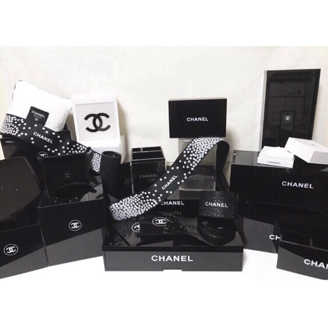 CHANEL - CHANEL シャネル 小物入付ティッシュケースの通販 by 【ご