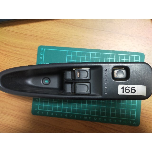 いすゞ - イスズ ギガ フォワード パワーウィンドウスイッチの通販 by