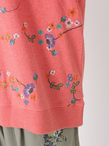 タイニーフラワーワルツ刺繍裏毛プルオーバー（スウェット・トレーナー