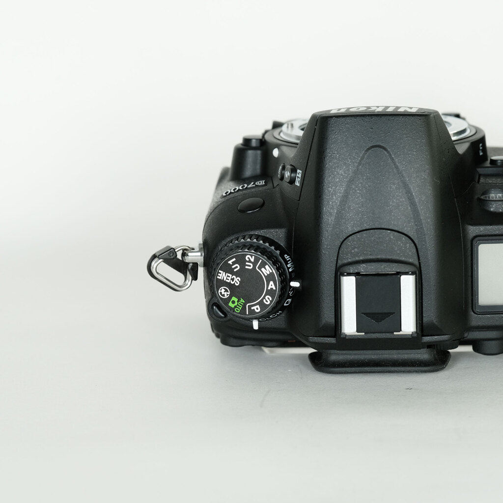 Nikon D7000の出品 | ONE SCENE（ワンシーン）