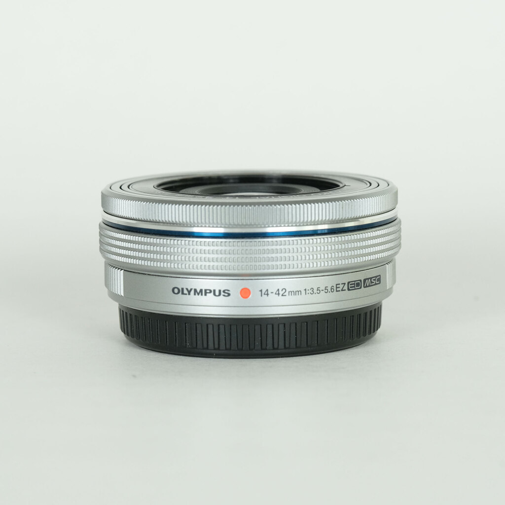 M.ZUIKO DIGITAL ED 14-42mm F3.5-5.6 EZ [シルバー] 中古価格比較
