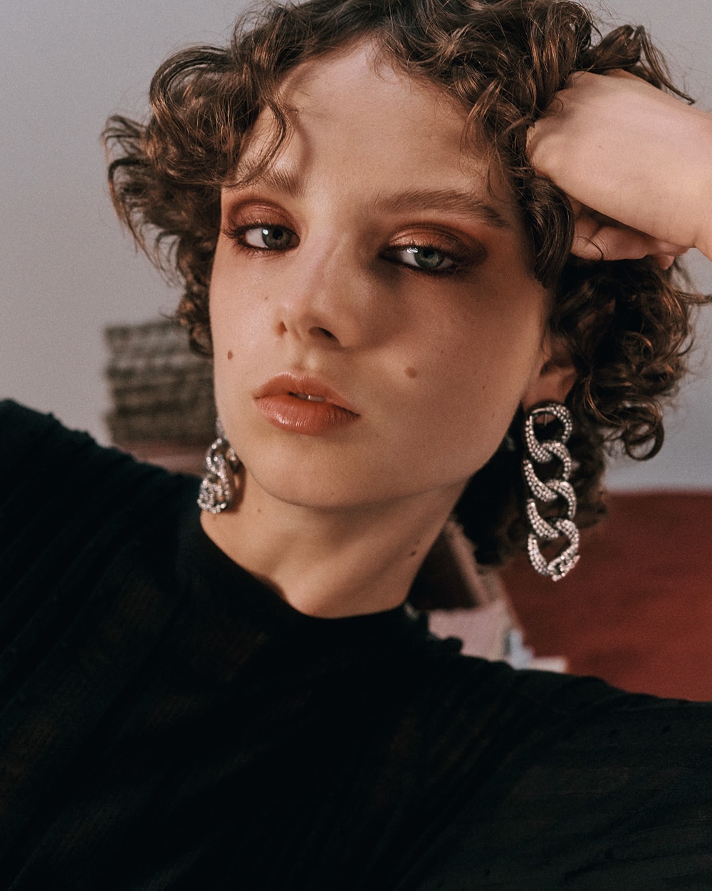 シャネルから、ツイードを纏った特別限定品のアイシャドウ パレットが