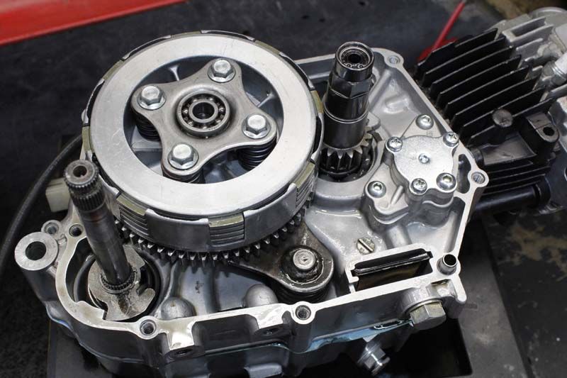 ホンダCD90用純正パーツの流用で、2次クラッチ仕様にチャレンジ