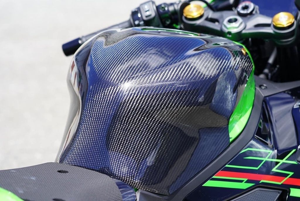 Webike | 才谷屋 サイタニヤ タンクパッド ZX-4R(EK3ZX40TP-CB1