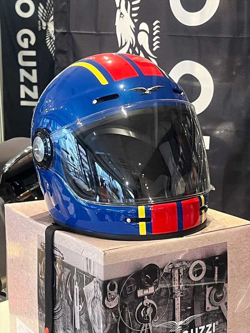 ウェビックガレージセール | MOTO GUZZI 純正フルフェイスヘルメット