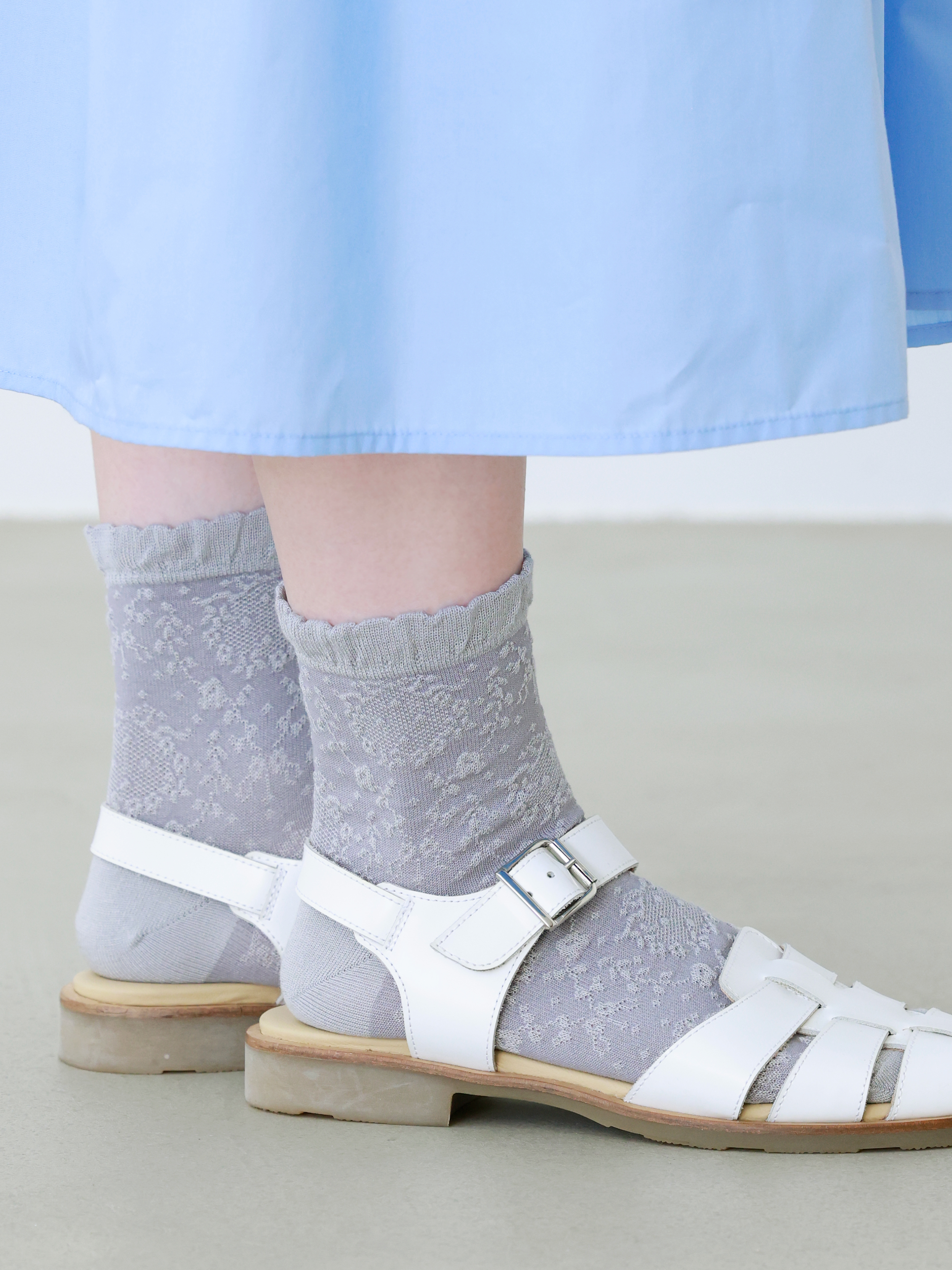 フロート花冠ドットショートソックス ( 011132677 ) | 靴下屋公式通販