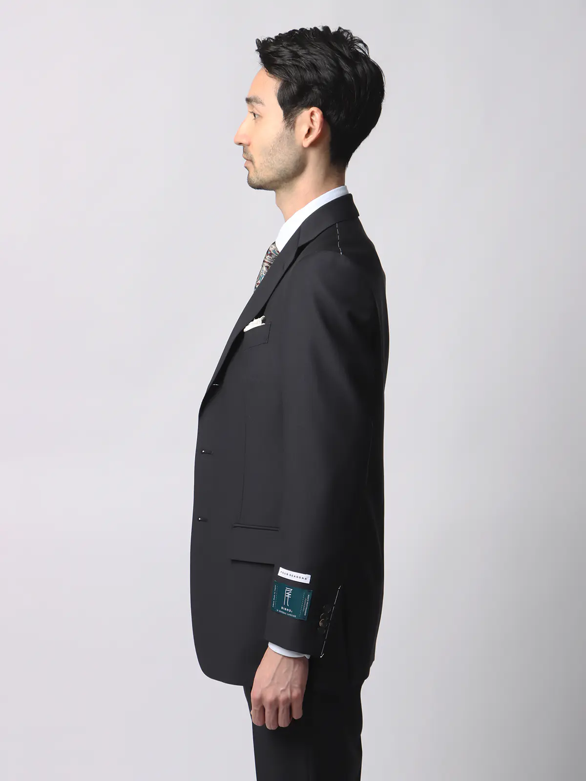 スーツ／スリーピース／3つボタン／尾州／無地／TR27 | SUIT SQUARE