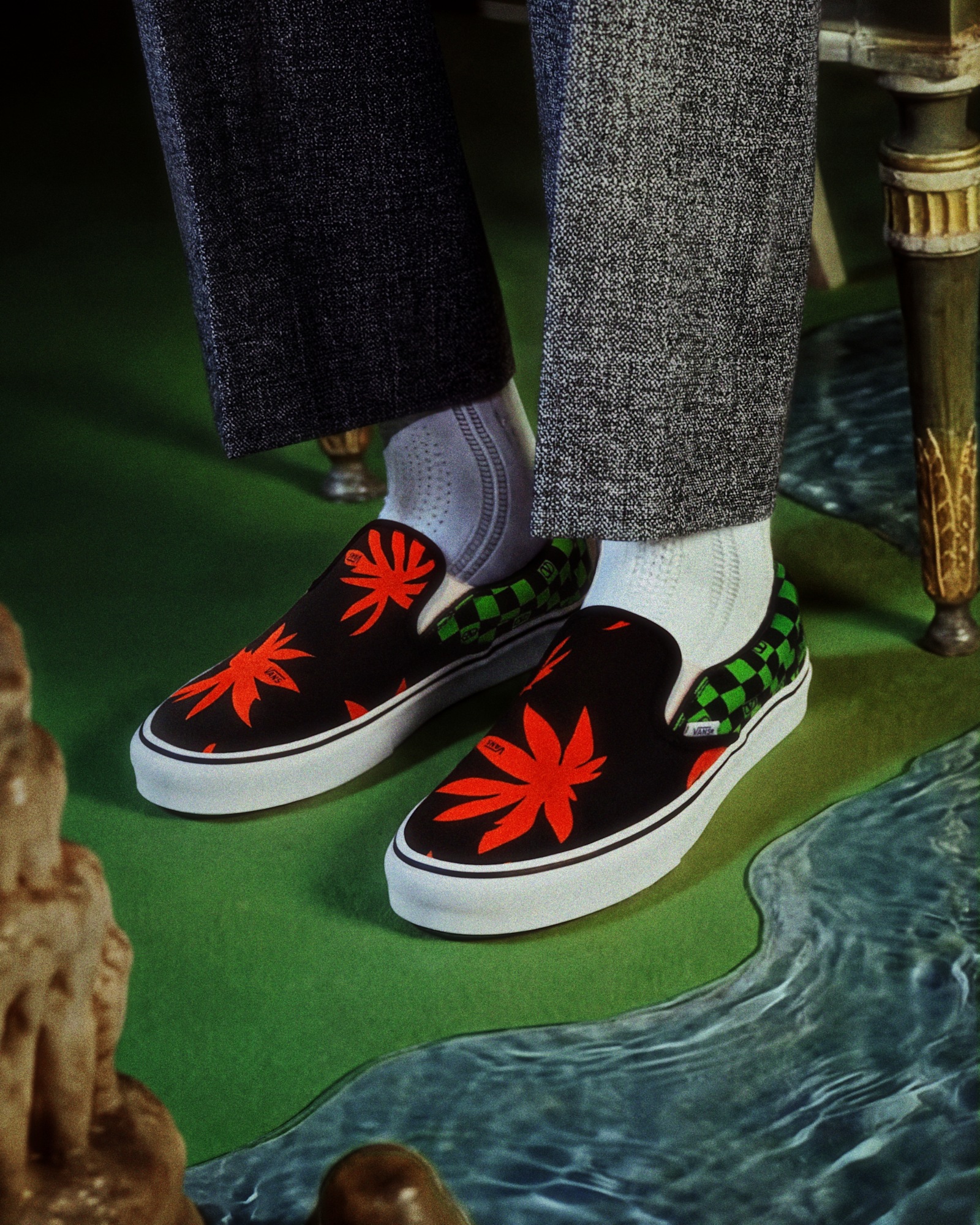 Valentino Garavani and Vans クラシック スリッポン| VANS（ヴァンズ