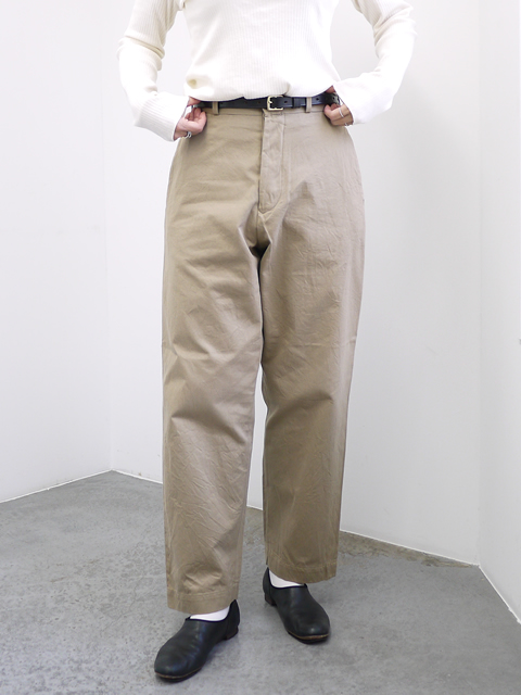 YAECA ベージュ チノパン モデル No. 1000 YAECA ベージュ チノパン