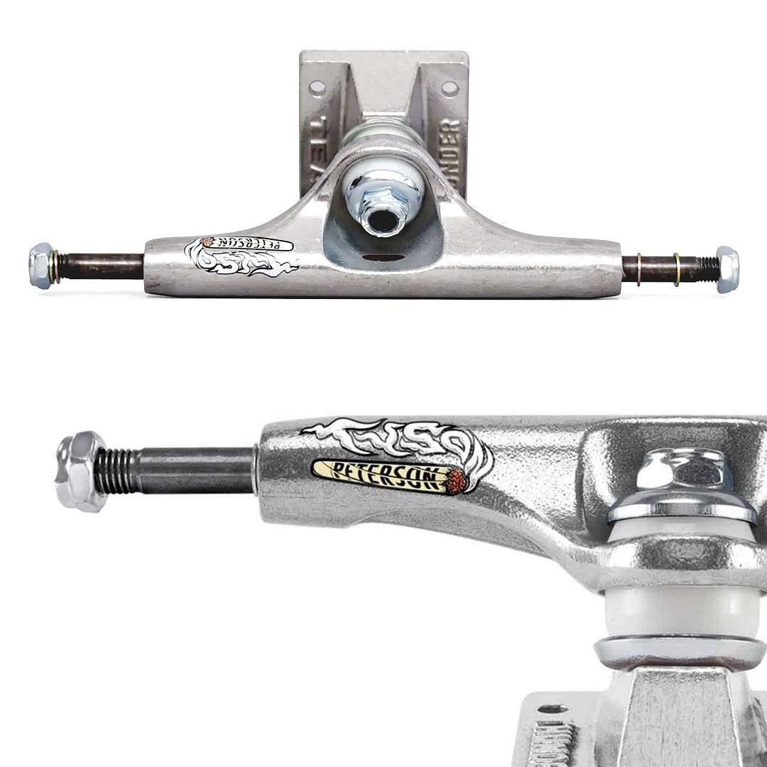 THUNDER サンダー スケボー トラック TITANIUM LIGHTS III 147