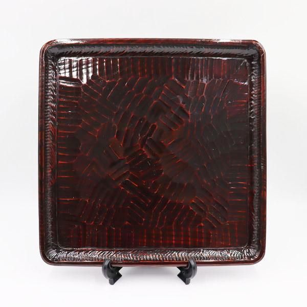 讃岐彫りの四方盆 朱溜塗りで日々の食卓を彩る