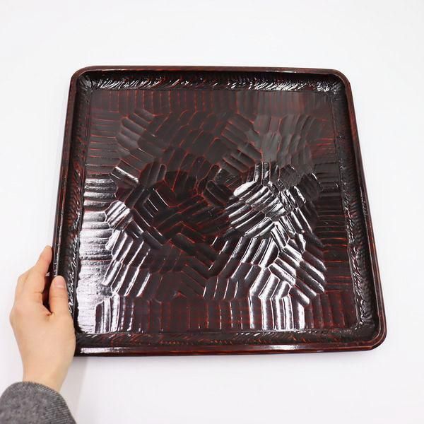 讃岐彫りの四方盆 朱溜塗りで日々の食卓を彩る