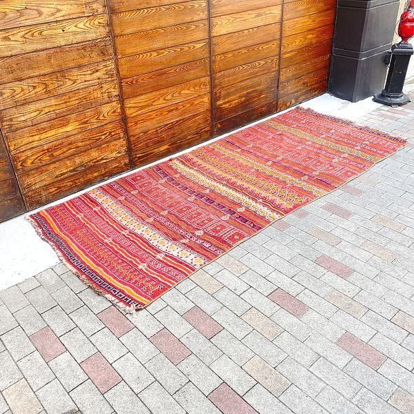 アンティーク絨毯・段通・ラグ｜空間を彩るクラシカルファブリック